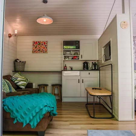 Reflections, Netherby, A Micro With Hot Tub In A Rural Setting Vakantiehuis Longtown (Cumbria)